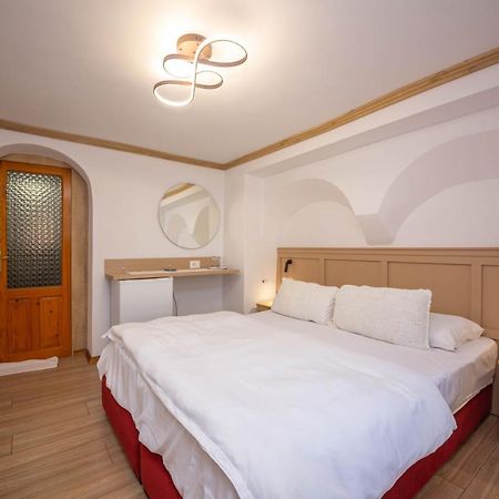Bed And Breakfast Kotoni Gjirokastër Eksteriør bilde