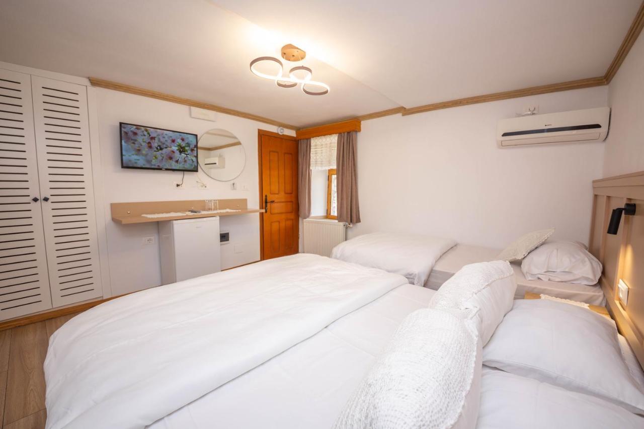 Bed And Breakfast Kotoni Gjirokastër Eksteriør bilde