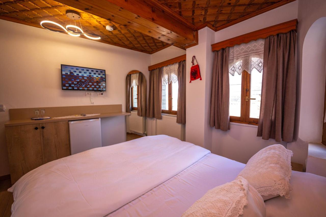 Bed And Breakfast Kotoni Gjirokastër Eksteriør bilde