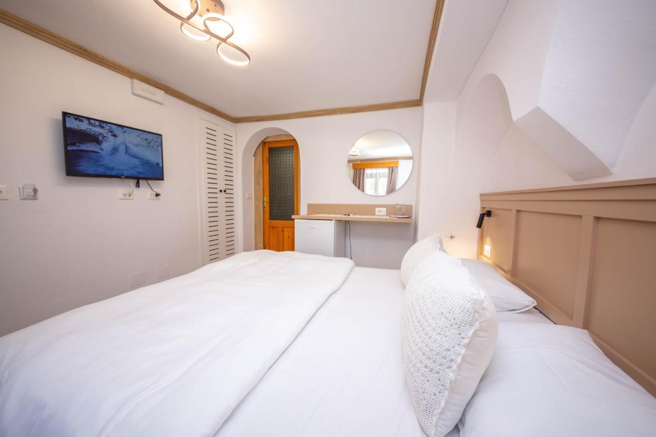 Bed And Breakfast Kotoni Gjirokastër Eksteriør bilde
