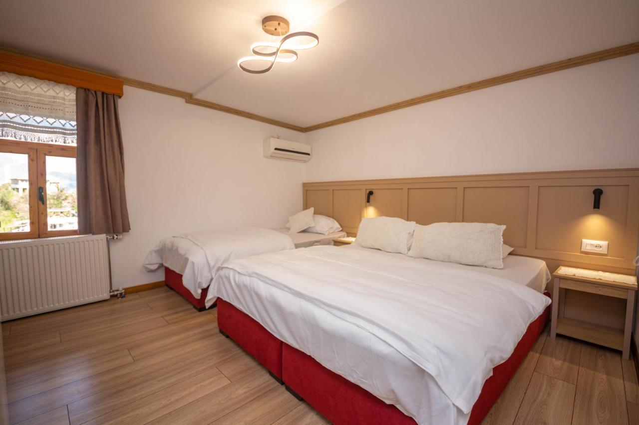 Bed And Breakfast Kotoni Gjirokastër Eksteriør bilde