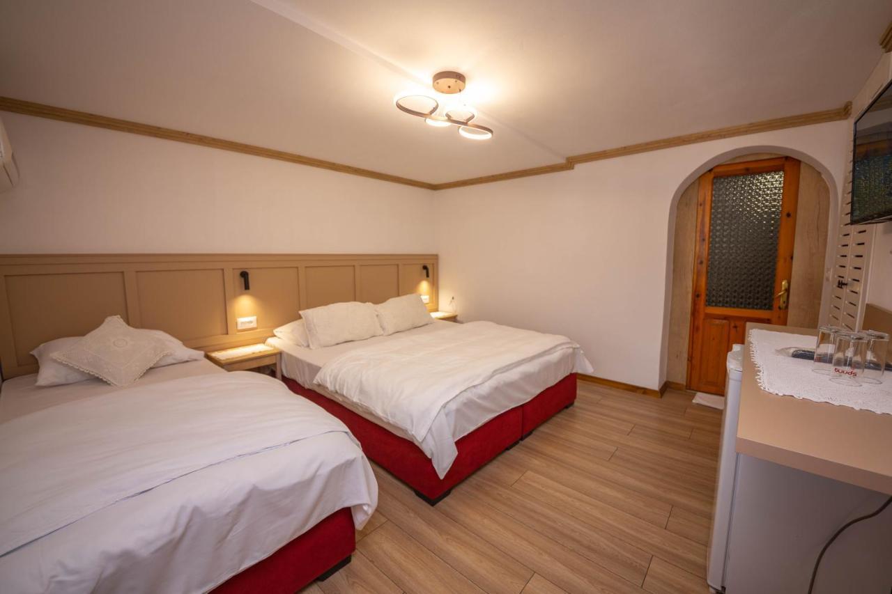 Bed And Breakfast Kotoni Gjirokastër Eksteriør bilde