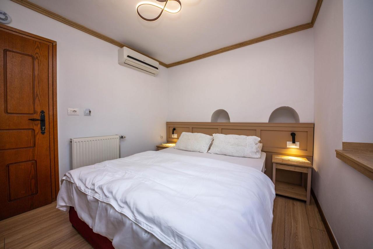Bed And Breakfast Kotoni Gjirokastër Eksteriør bilde