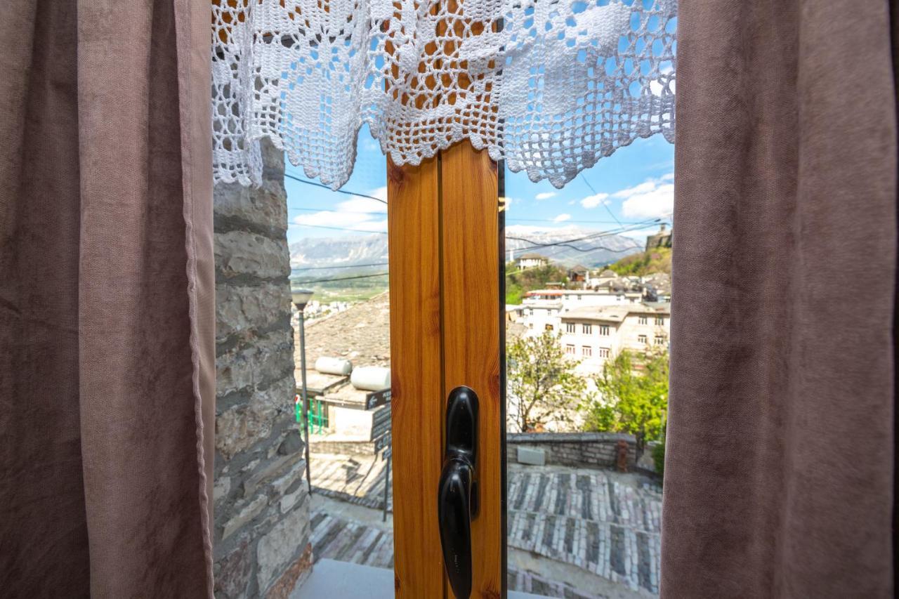 Bed And Breakfast Kotoni Gjirokastër Eksteriør bilde