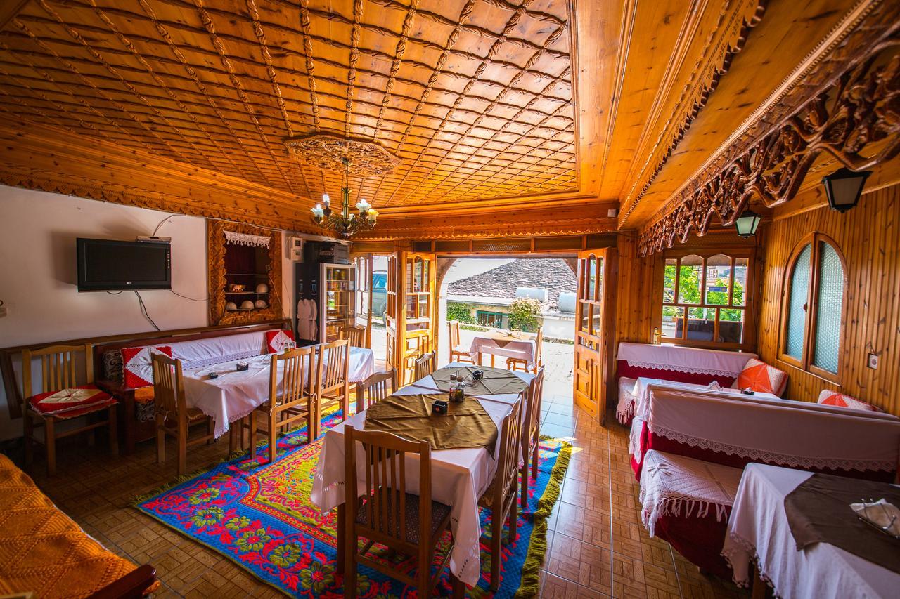 Bed And Breakfast Kotoni Gjirokastër Eksteriør bilde