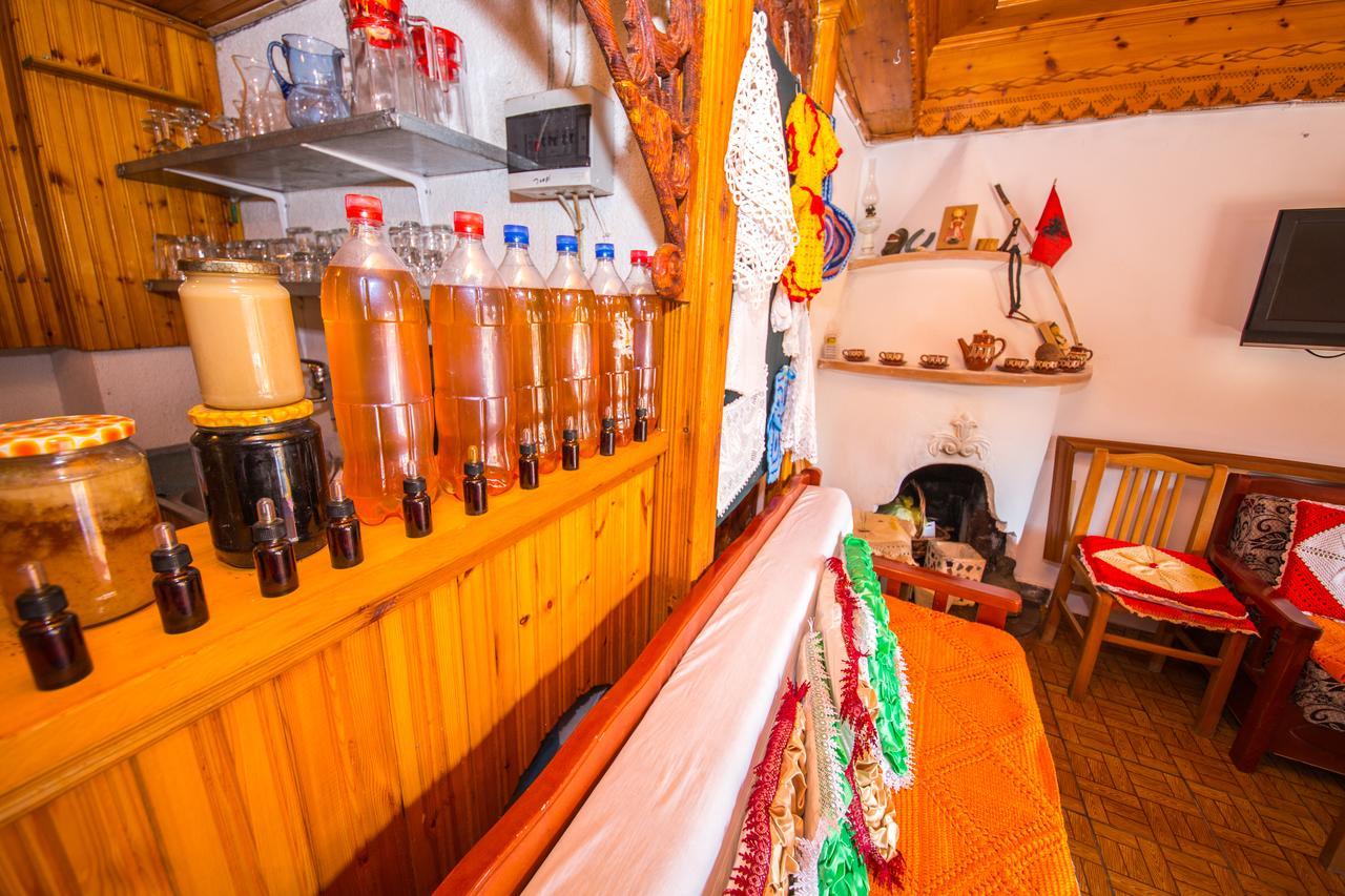 Bed And Breakfast Kotoni Gjirokastër Eksteriør bilde